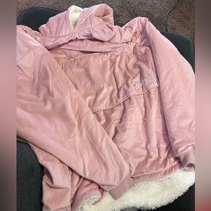 The Comfy oversized blanket hoodie